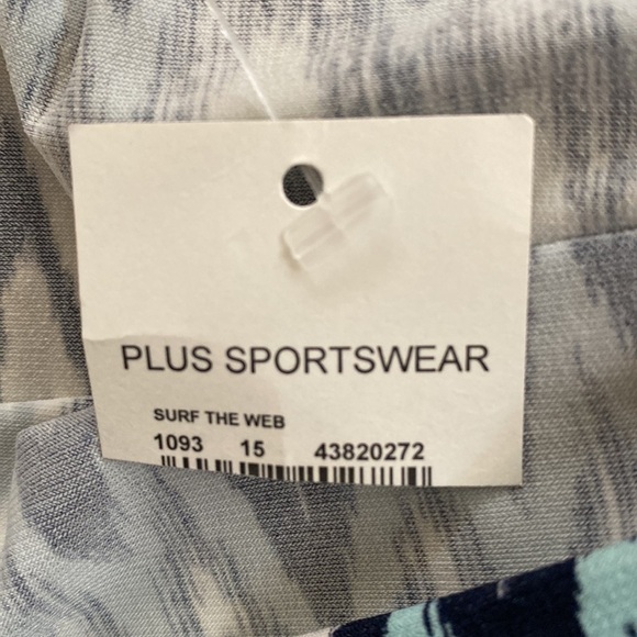 NWT EST. 1946 white, teal, and navy blue chevron pattern skirt with elastic band - Picture 6 of 6